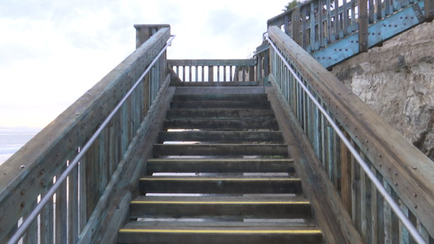 New IV stairs to beach