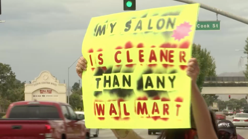 Salon owners protest