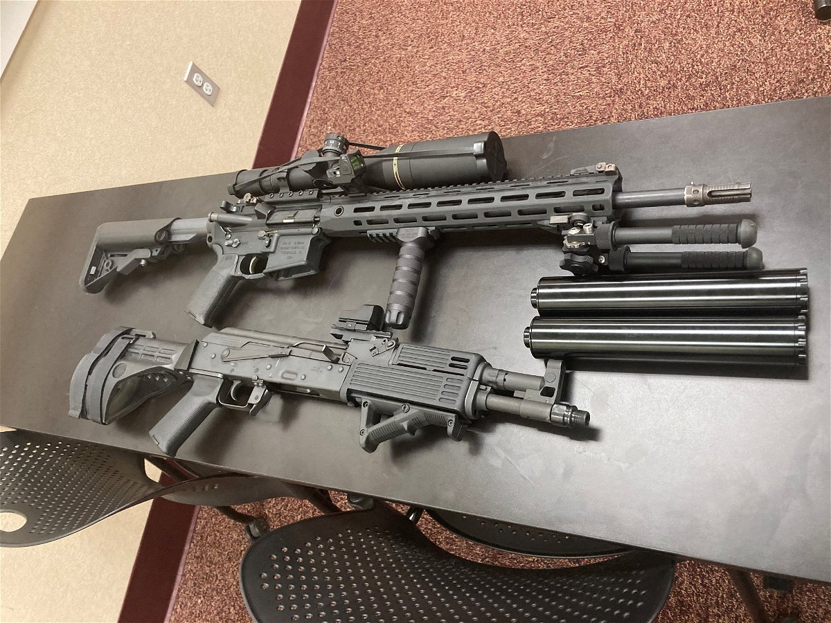 Paso police seized two illegal assault rifles during a DUI stop