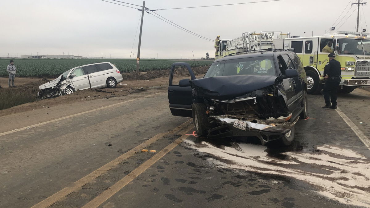 Four people hurt in 3car crash between Santa Maria, Guadalupe News