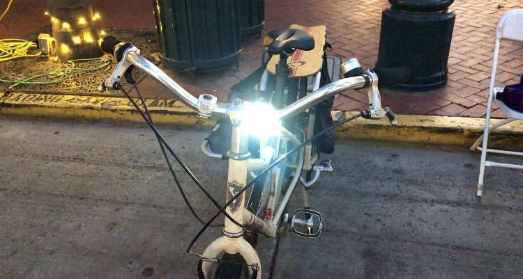 Rechargeable front bike light