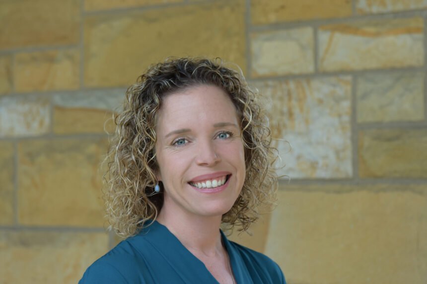 Dr. Lynn Fitzgibbons