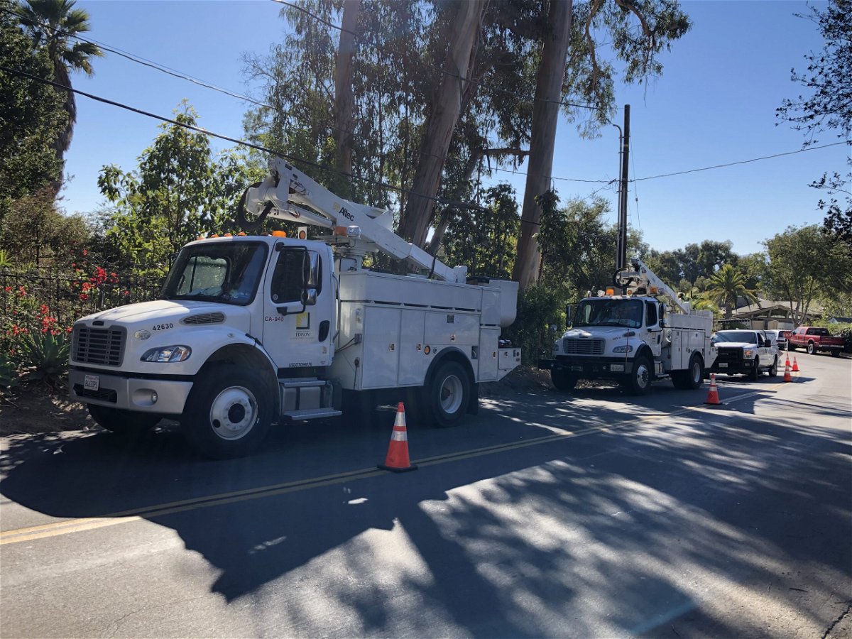 Edison crews at work on Middle Road in Montecito Dec. 18, 2020.