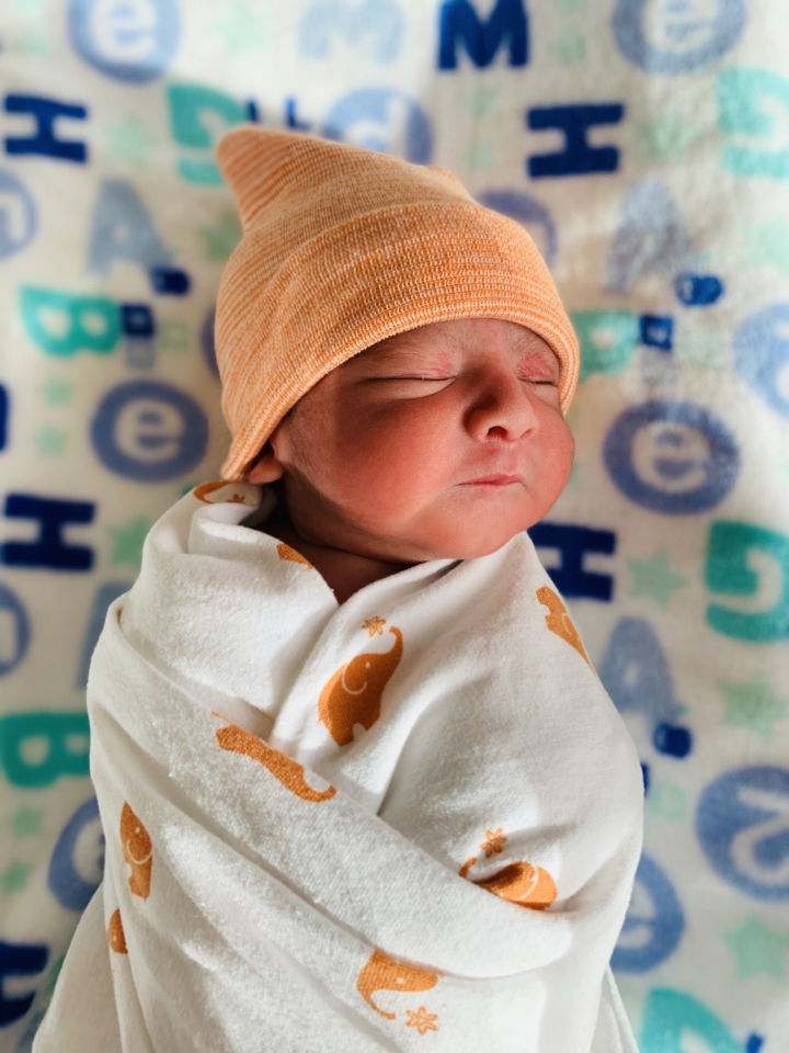 https://keyt.b-cdn.net/2021/01/First-baby-of-2021-Vladimir-Diaz-Lopez.jpg