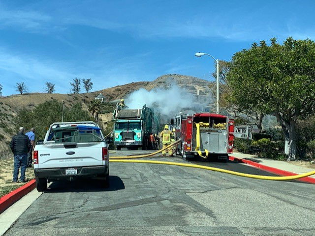 trash truck fire ventura 2