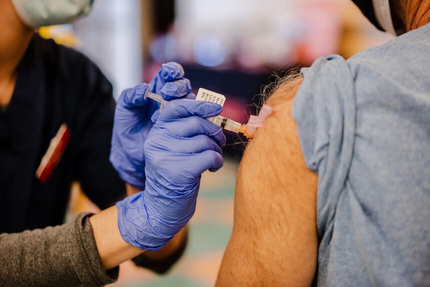 csuci-student-nurses-vaccine-assistance