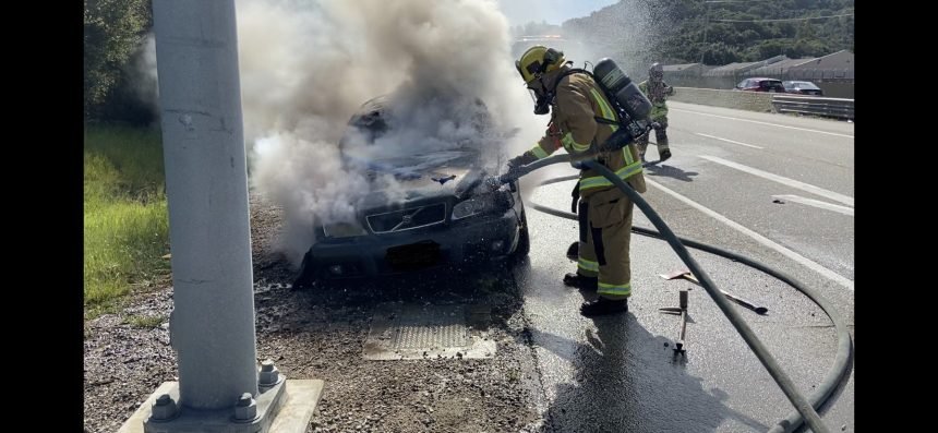 highway 1 vehicle fire kansas avenue 040121 2