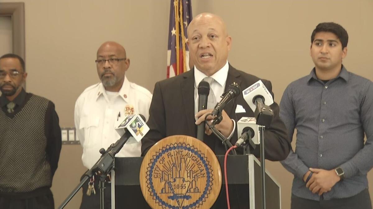 <i>WNEM</i><br/>Mayor Sheldon Neeley is declaring a state of emergency against gun violence in the city of Flint.