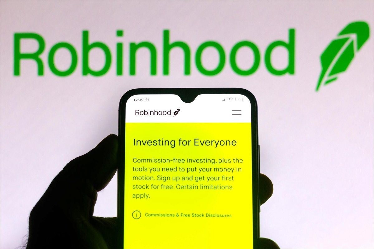 <i>Rafael Henrique/SOPA Images/Sipa USA</i><br/>Robinhood is expected to start trading on the Nasdaq Stock Market on July 29