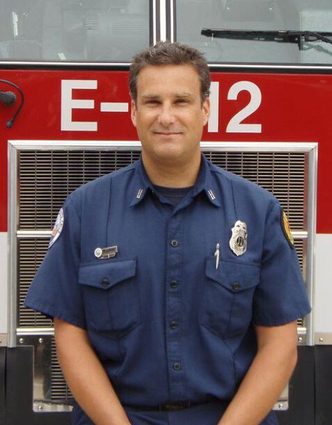 Santa Cruz fire chief is retiring after 20 plus years on the job