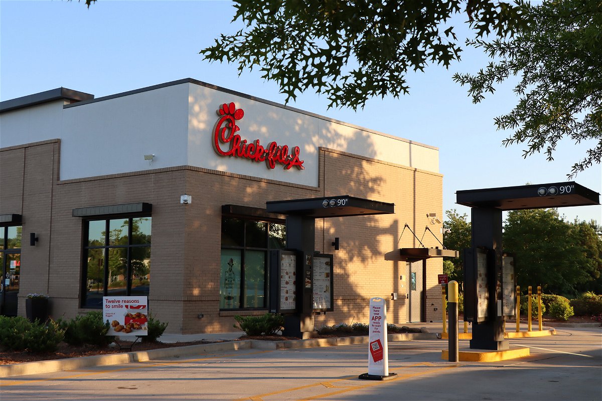 <i>Shutterstock</i><br/>Three Chick-fil-A locations in Alabama and one in Georgia have closed their dining rooms