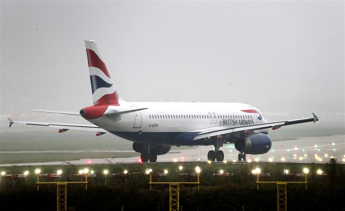 <i>Gareth Fuller/PA Wire/AP</i><br/>British Airways has abandoned plans to launch a low-cost carrier at London's second biggest airport.