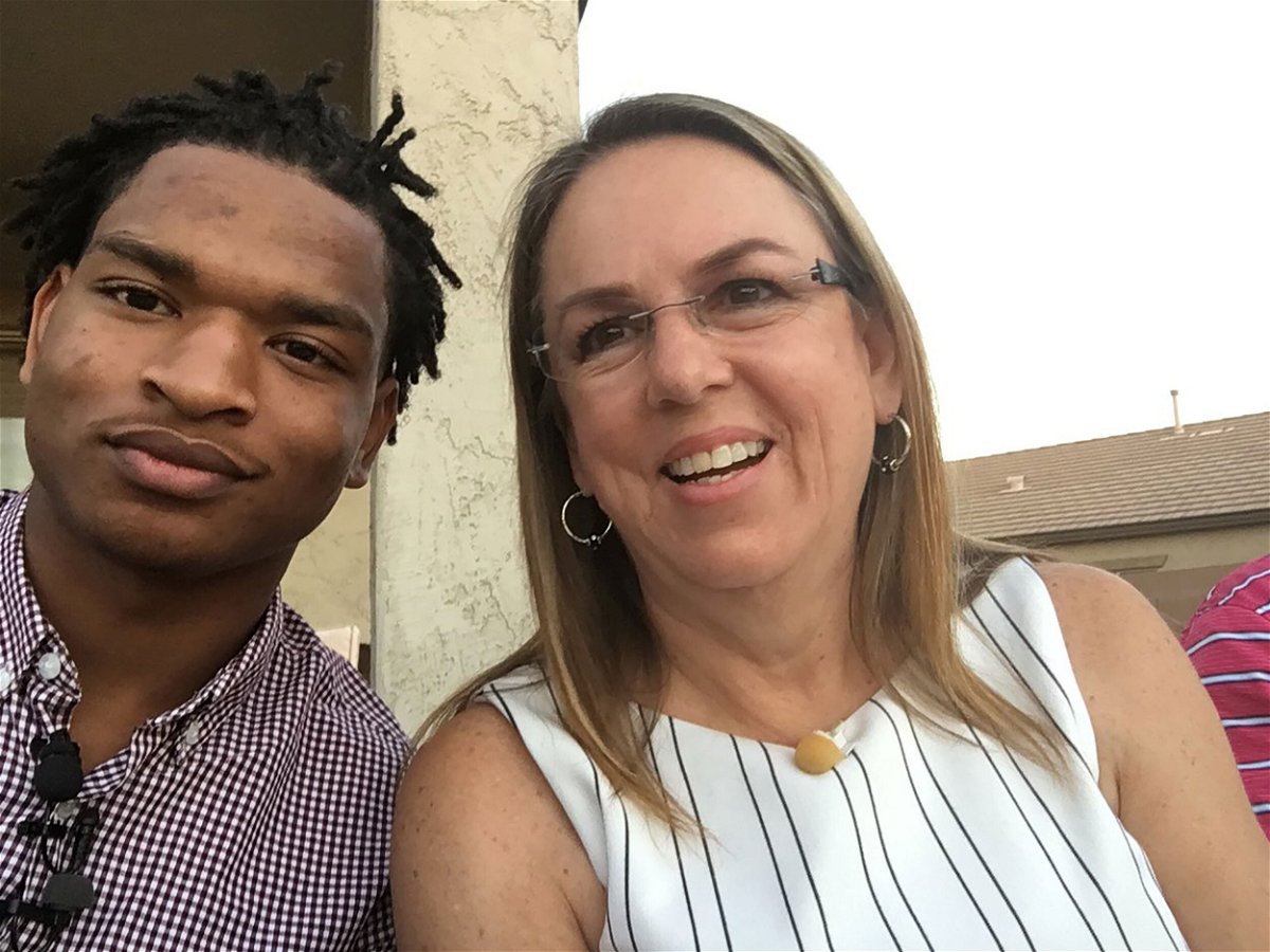Jamal Hinton and Wanda Dench will enjoy a Thanksgiving meal together for a sixth year after an accidental text.