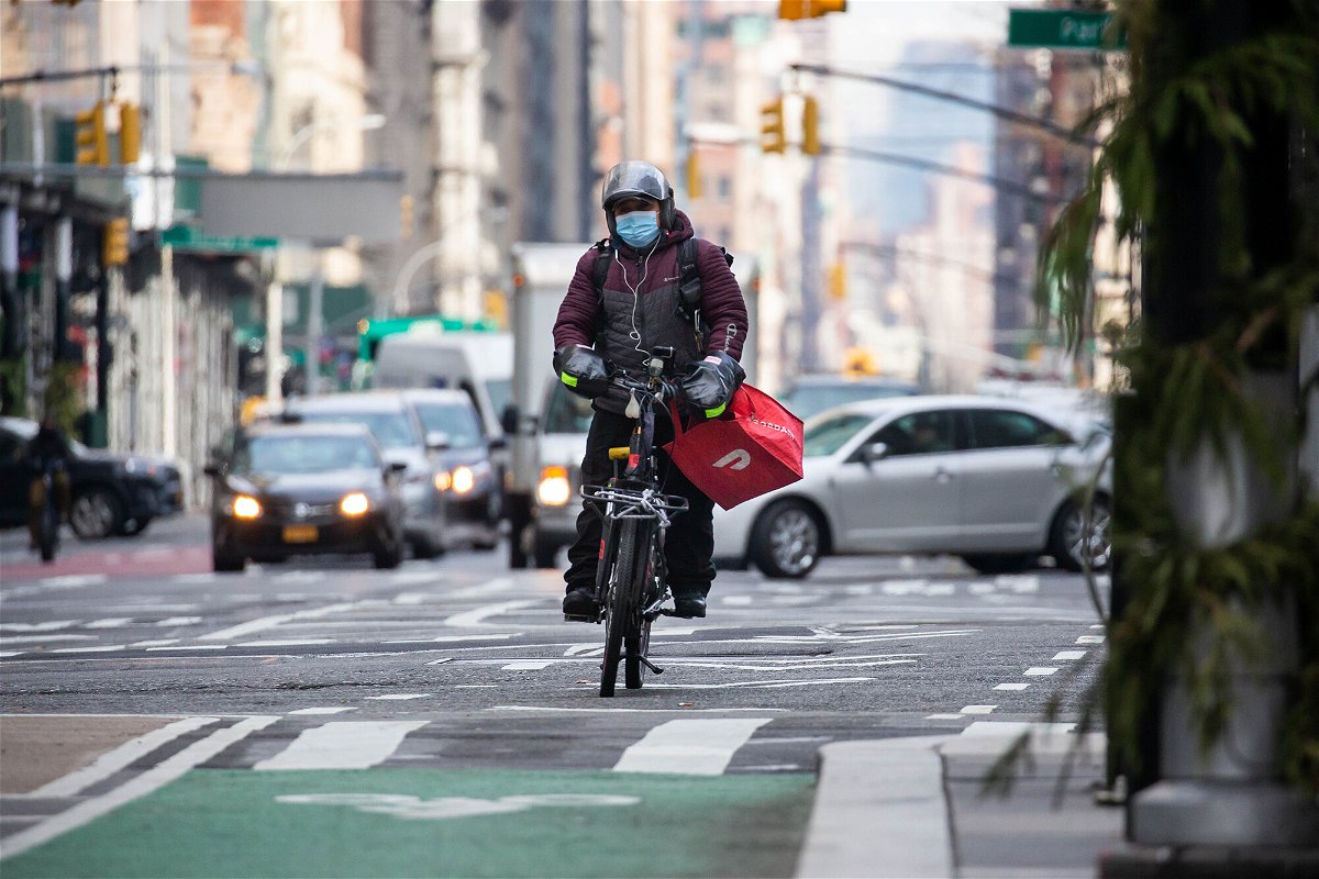 <i>Michael Nagle/Bloomberg/Getty Images</i><br/>DoorDash is offering 10- to 15-minute delivery in New York City from a new Dashmart