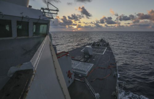 A United States Navy guided missile destroyer challenged Chinese claims of sovereignty in and around islands in the South China Sea