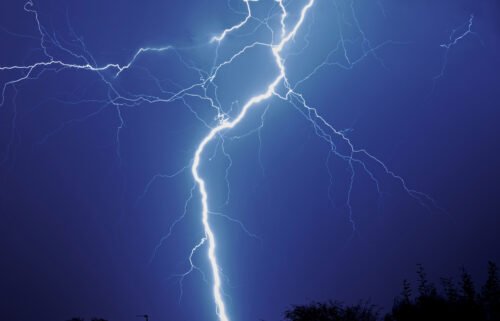 Researchers have discovered a possible link between the coronavirus pandemic and fewer instances of lightning reported during worldwide shutdowns in the spring of 2020.