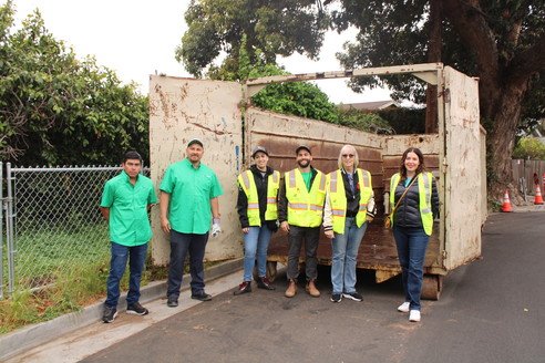 Big Green and City of Goleta staff Mary Graham, Dan Rowell, Kim Nilsson, and Melissa Nelson getting ready to help Old Town get rid of their bulky items.