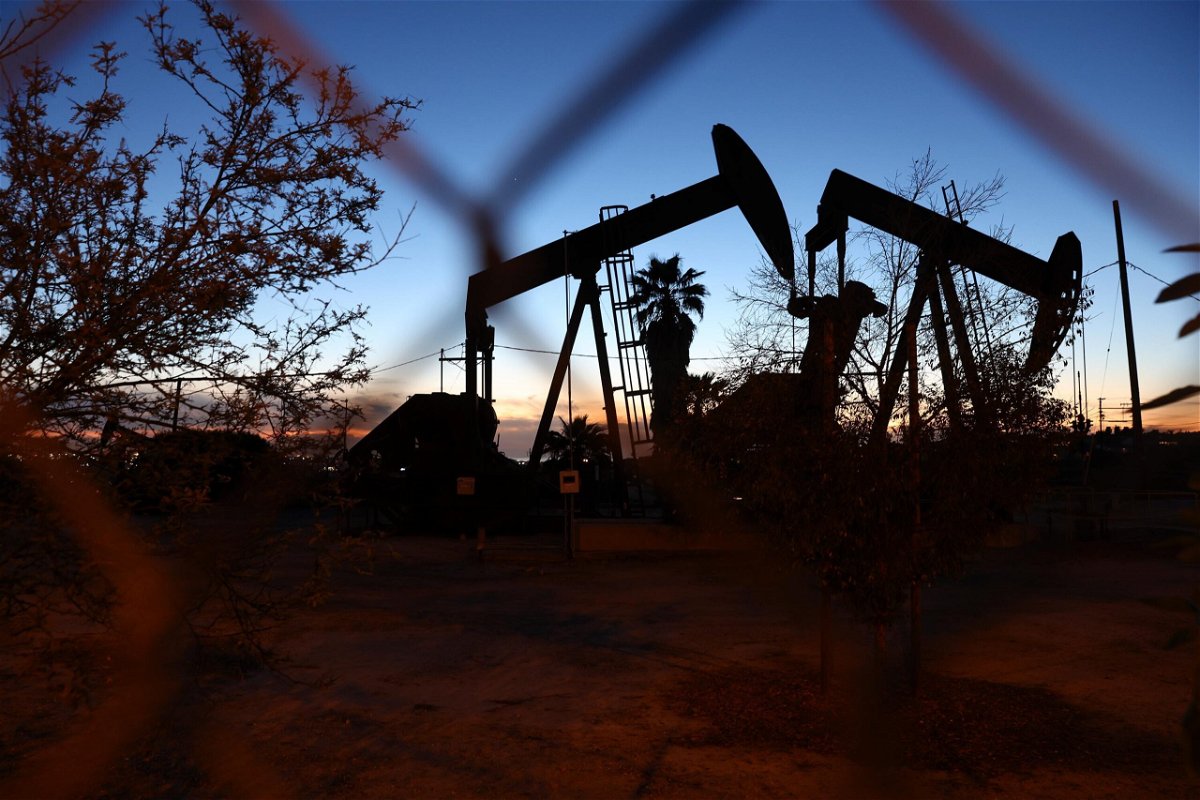 <i>Mario Tama/Getty Images</i><br/>As US oil and gasoline prices skyrocket