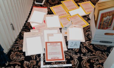 This image shows a photo of documents seized during the August 8 search by the FBI of former President Donald Trump's Mar-a-Lago estate in Florida. The first hearing with the Mar-a-Lago search special master took place on September 20.