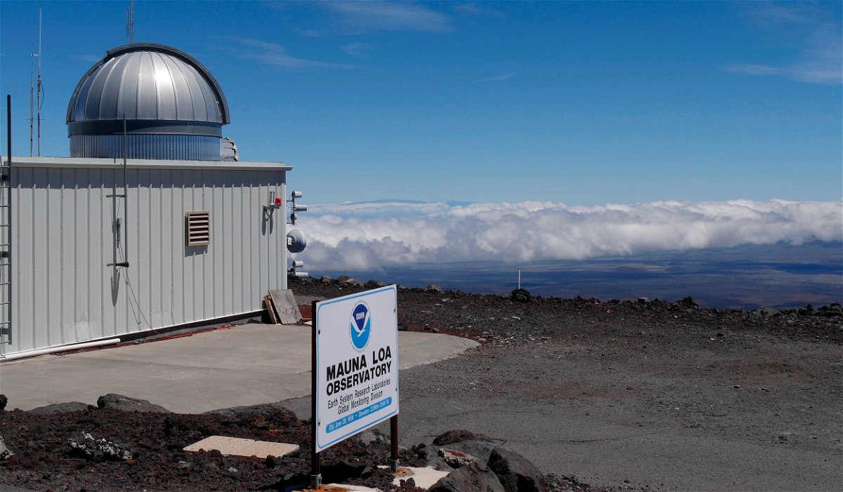 <i>Susan Cobb/NOAA/AP</i><br/>This 2019 photo provided by NOAA shows the Mauna Loa Atmospheric Baseline Observatory