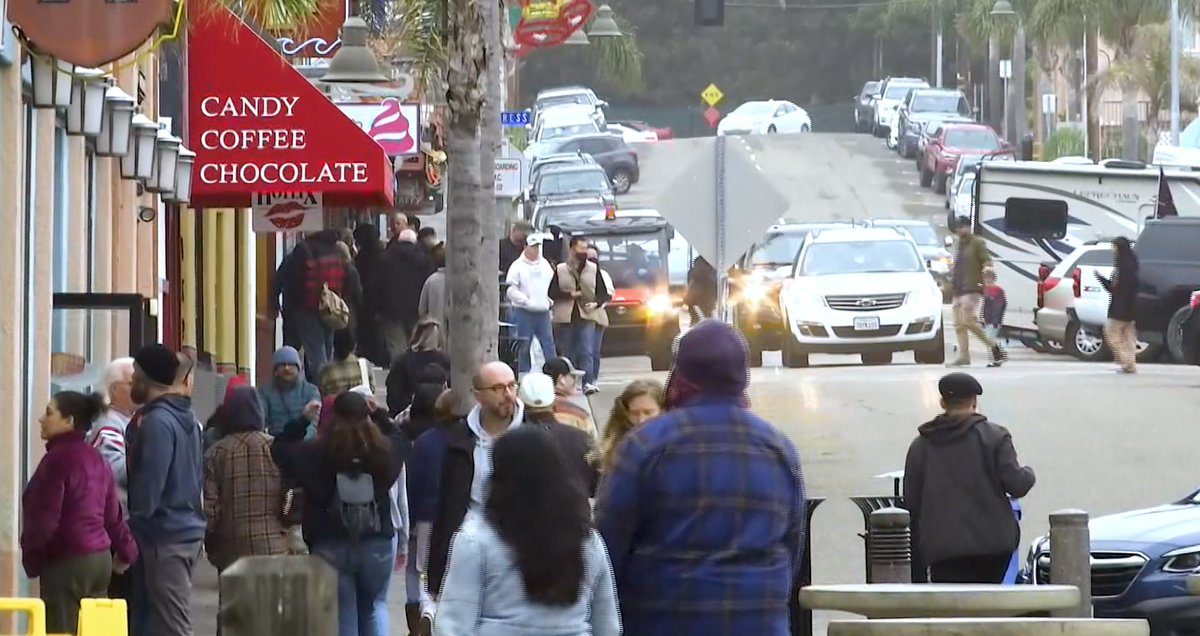 Tourists are traveling to the Central Coast amidst the rain and 