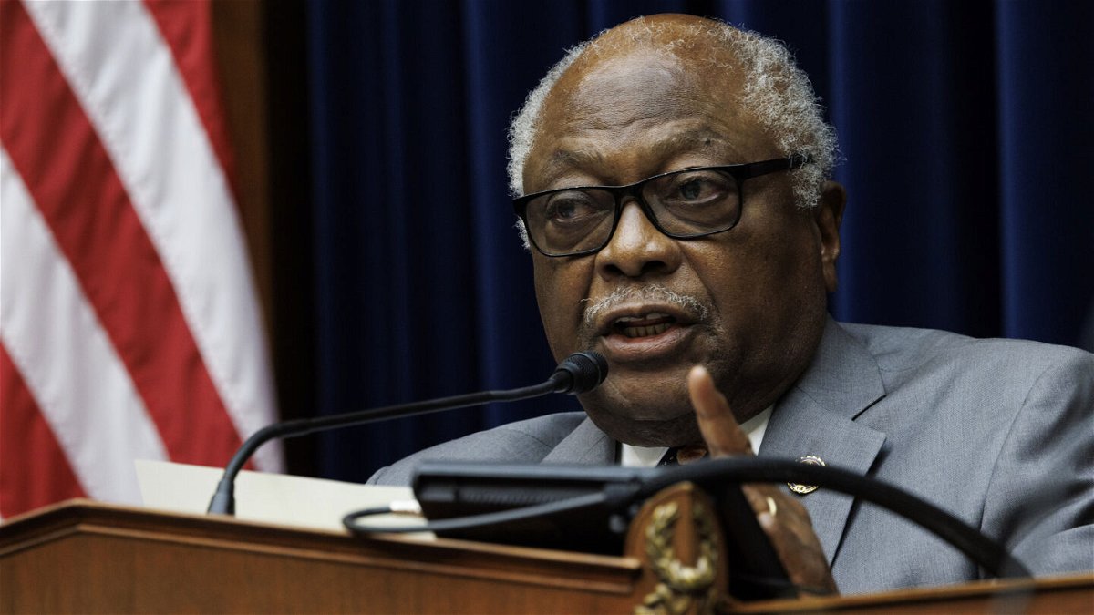<i>Ting Shen/Bloomberg via Getty Images</i><br/>Rep. Jim Clyburn