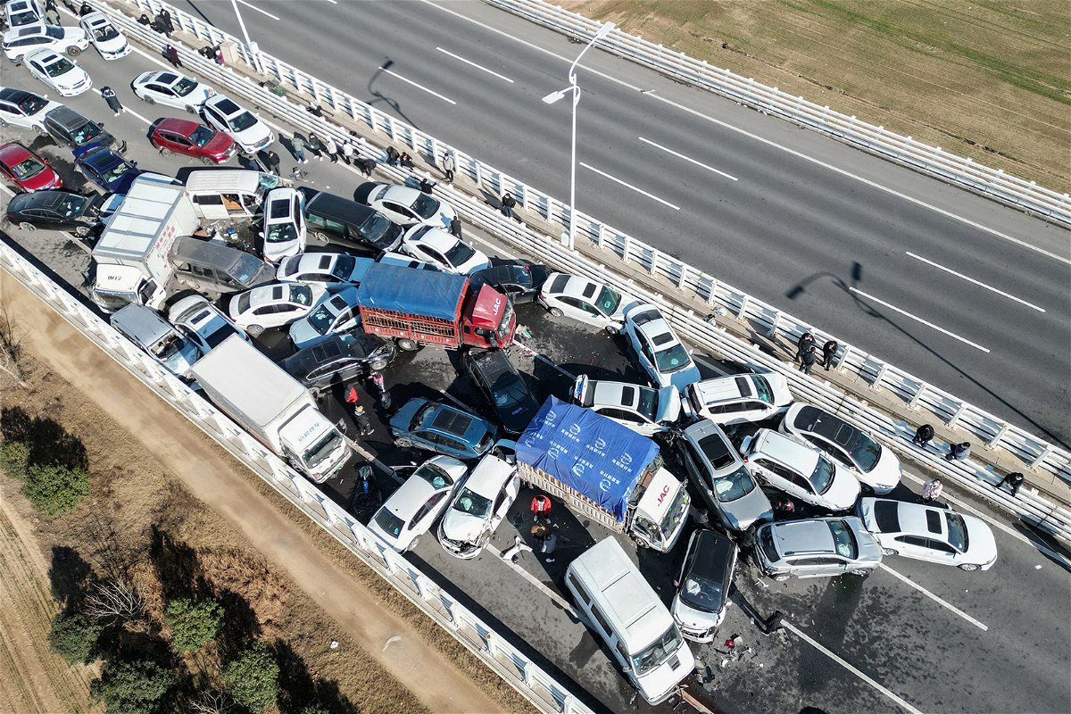 <i>Stringer/AFP/Getty Images</i><br/>An aerial photo showing the multi-vehicle collision on Zhengxin Yellow River Bridge in Zhengzhou
