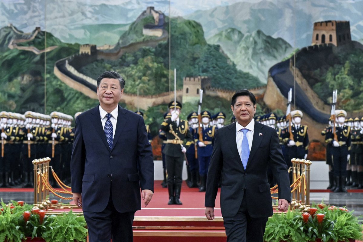 <i>Shen Hong/AP</i><br/>Philippine President Ferdinand Marcos Jr. and Chinese leader Xi Jinping