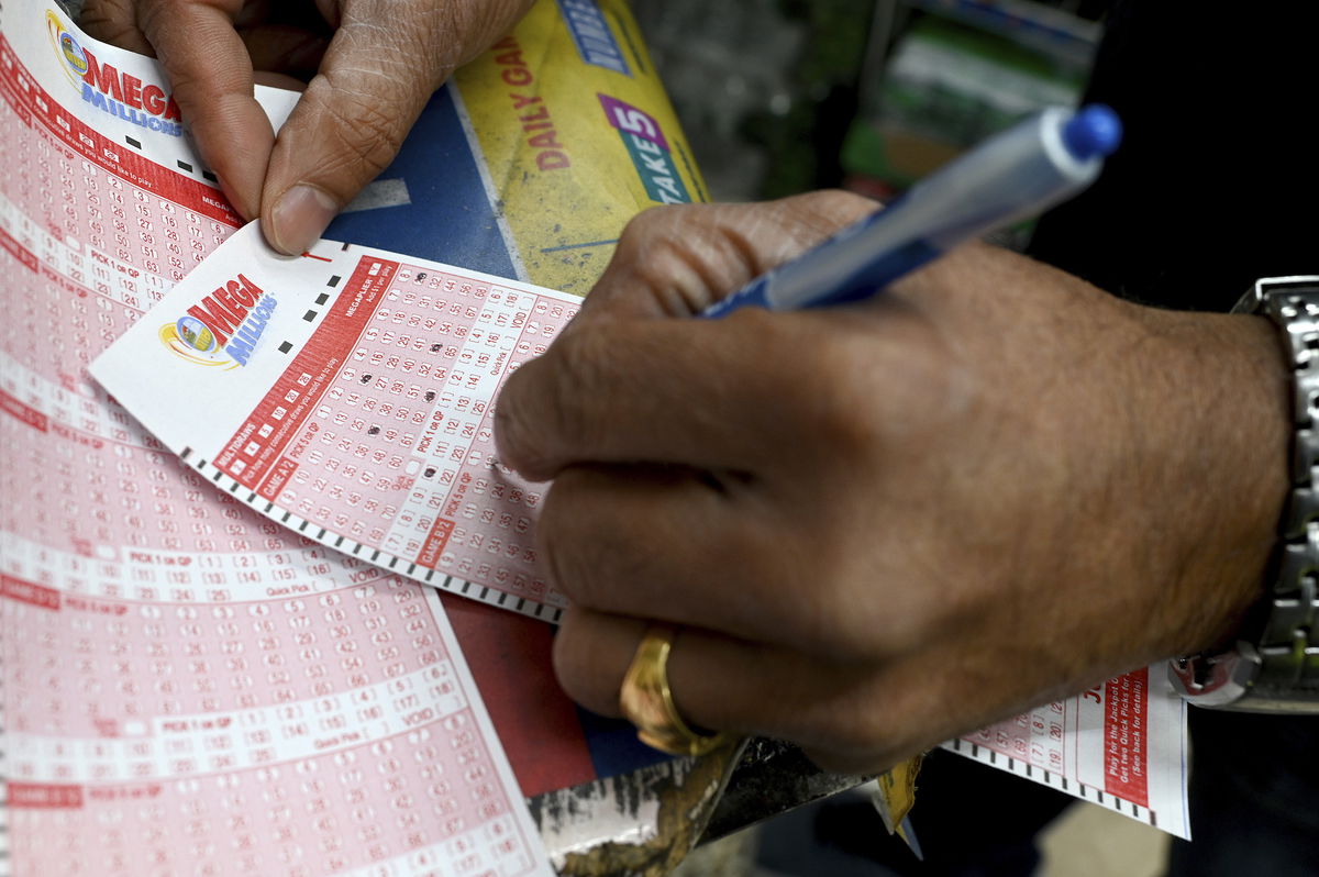 A single winning ticket for Friday's 1.35 billion Mega Millions