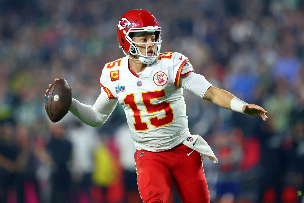 <i>Mark J. Rebilas/USA TODAY Sports/Reuters</i><br/>Mahomes passes the ball against the Eagles during the third quarter.