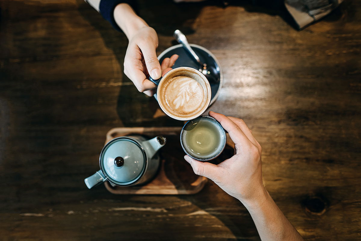 New research reveals how coffee and tea can affect risk of early death ...