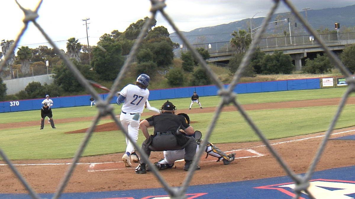 Schoenwetter pitches and hits San Marcos into second round of the CIF