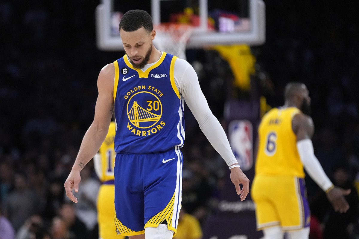 <i>Marcio Jose Sanchez/AP</i><br/>Curry in the closing seconds of Game 4 against the Lakers.