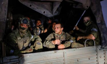 Wagner fighters pull out of the headquarters of Russia's Southern Military District in Rostov-on-Don