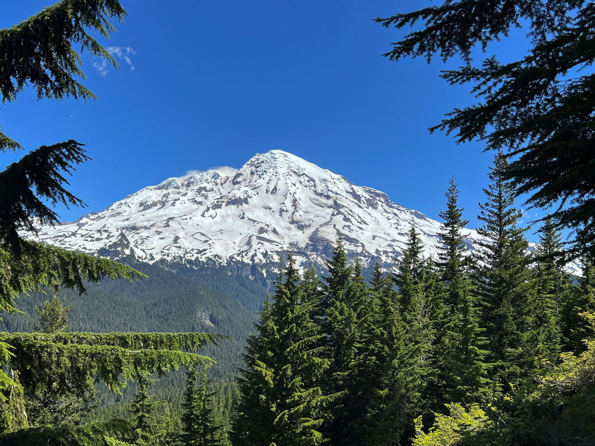 Climber Dies Near Summit Of Mount Rainier | CNN