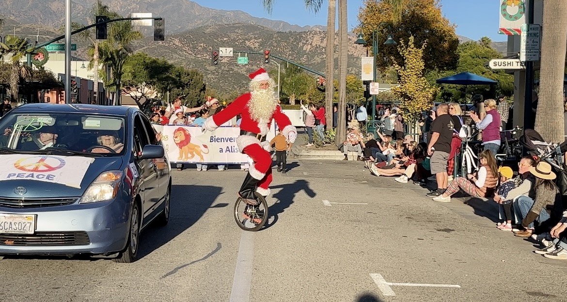 Carpinteria celebrates holiday spirit with a parade News Channel 312