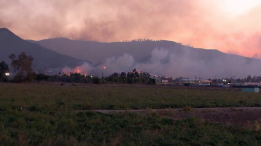 Crews Continue To Contain Somis 'South Fire' In Ventura County ...