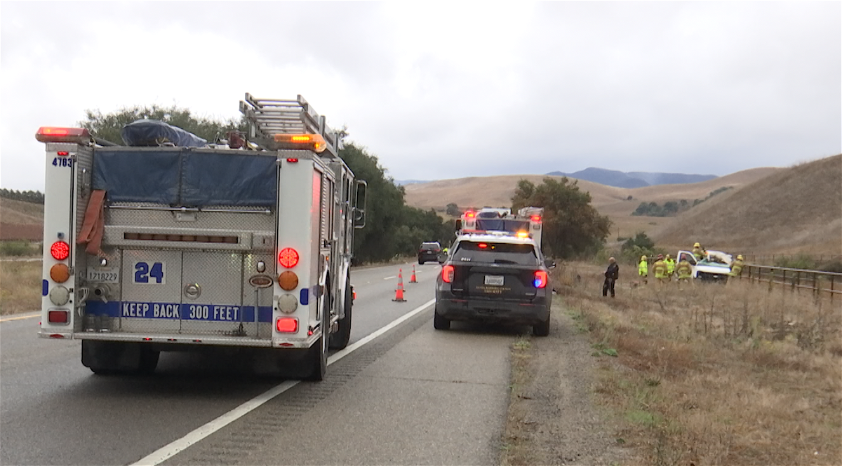 Santa Barbara County Fire, along with Santa Barbara County law enforcement, respond to a fatal car wreck on Highway 101 just north of Los Alamos on Dec. 20, 2023. (Dave Alley/KEYT)
