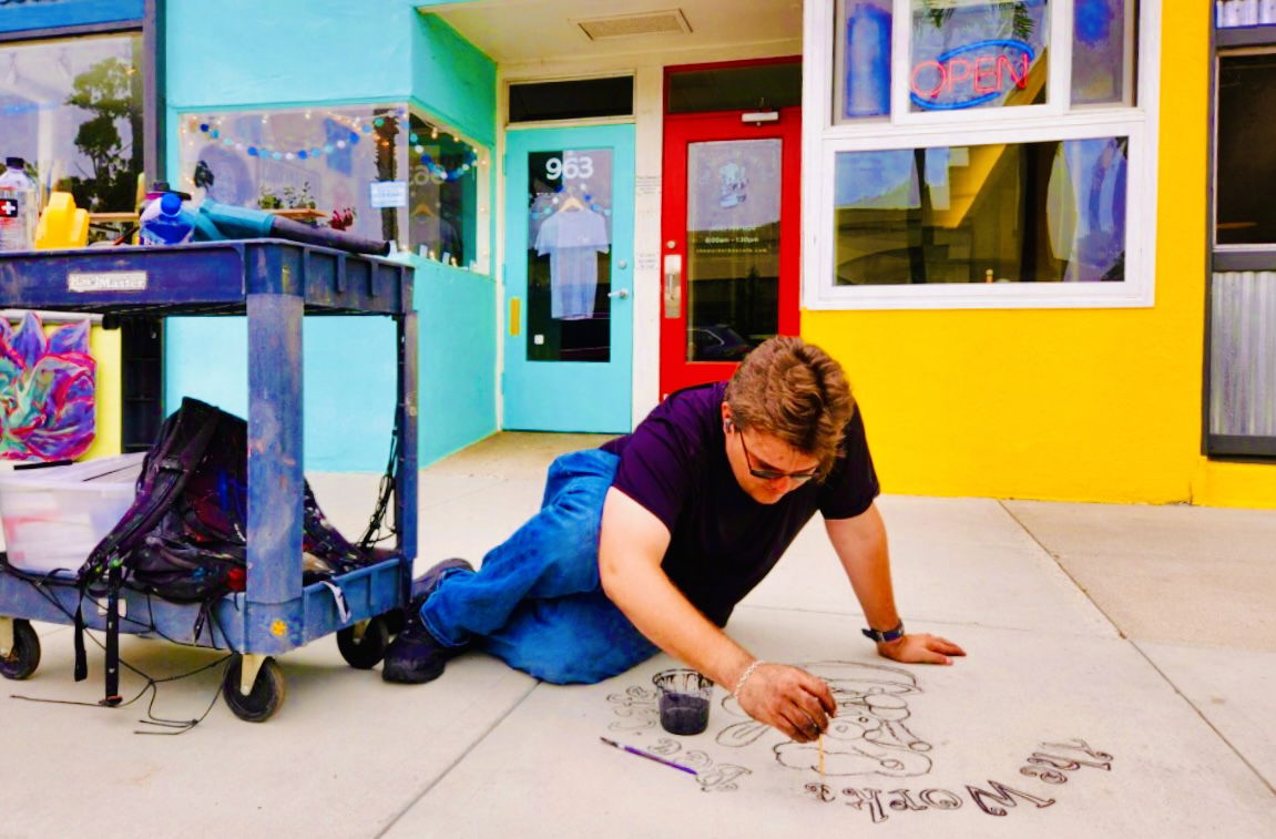 Artists with disabilities create chalk logos for businesses in Carpinteria