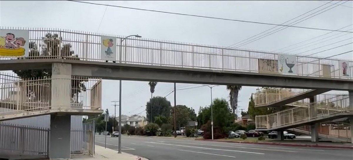 <i>KCAL/KCBS via CNN Newsource</i><br/>The Snoopy bridge in Tarzana is getting some much-needed care and attention after a neighbor's cry for help to clean up the graffiti damaged art panels on the bridge has been answered.
