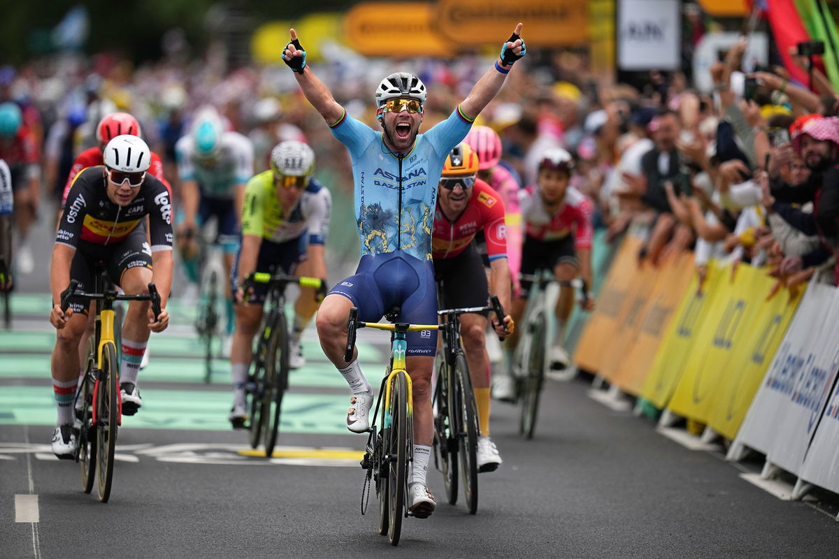 Mark Cavendish claims recordbreaking 35th stage win at the Tour de