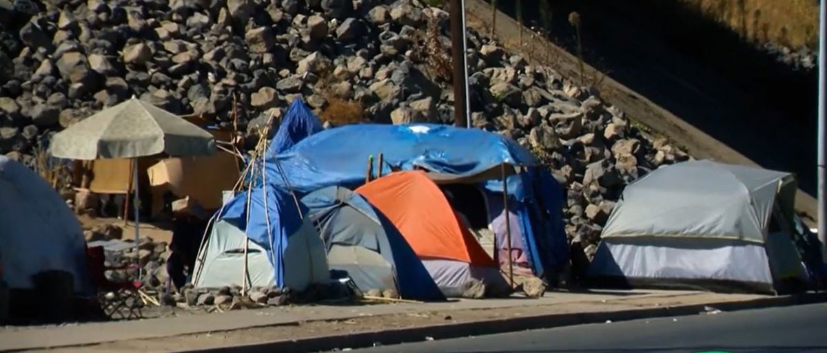 <i>KCRA via CNN Newsource</i><br/>People living in tents in San Joaquin County could be fined up to $1000 if a new ordinance passes.