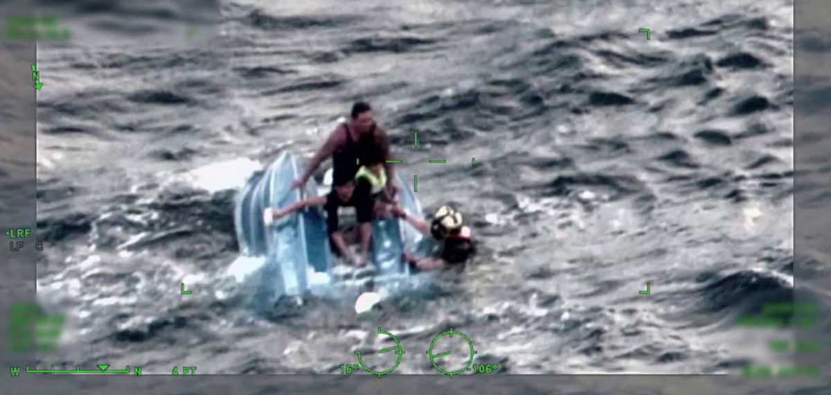 <i>USCG/KITV via CNN Newsource</i><br/>A man and his two young sons were rescued by the US Coast Guard after being rescued when their boat capsized off of Lanai in Maui Hawaii.