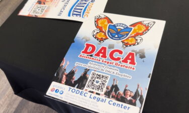 Miles de personas están al borde de perder los beneficios de DACA si no actúan de acuerdo a las reglas