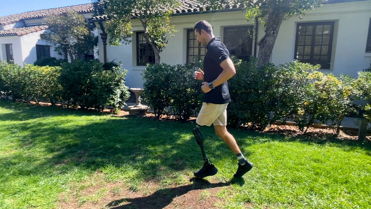 Paralympic amputee visits Santa Barbara Middle School to teach kids about overcoming adversity