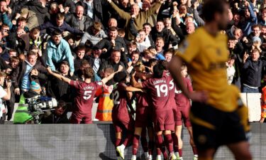 Manchester City needed a late winner to beat Wolves.