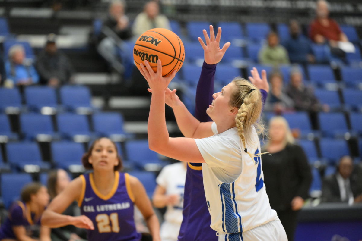 UCSB cruises past Cal Lutheran in women’s basketball