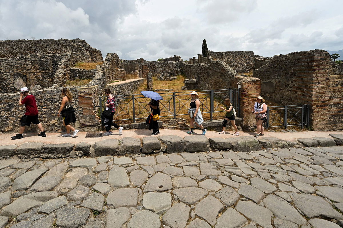 Pompeii is limiting its daily visitor numbers
