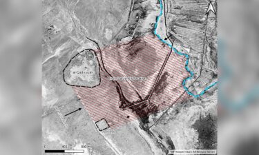 An annotated satellite image shows the likely location of the battlefield.