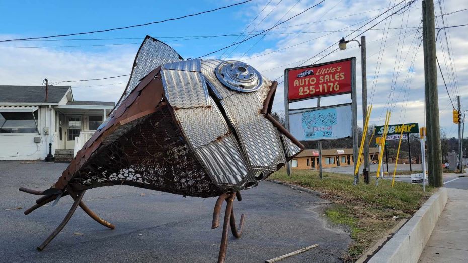 <i>WLOS via CNN Newsource</i><br/>The Big Fish has been salvaged from Helene floodwaters by its creator